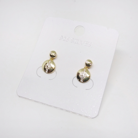 NEW Small Round CZ 14K Gold Plated Stud Earrings - Picture 4 of 9